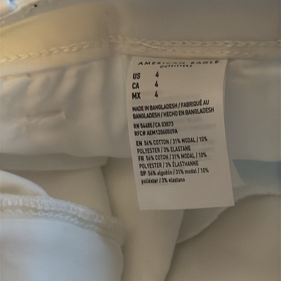 American Eagle Outfitters Super stretch‎ low rise white shorts Sz 4 - Picture 10 of 10